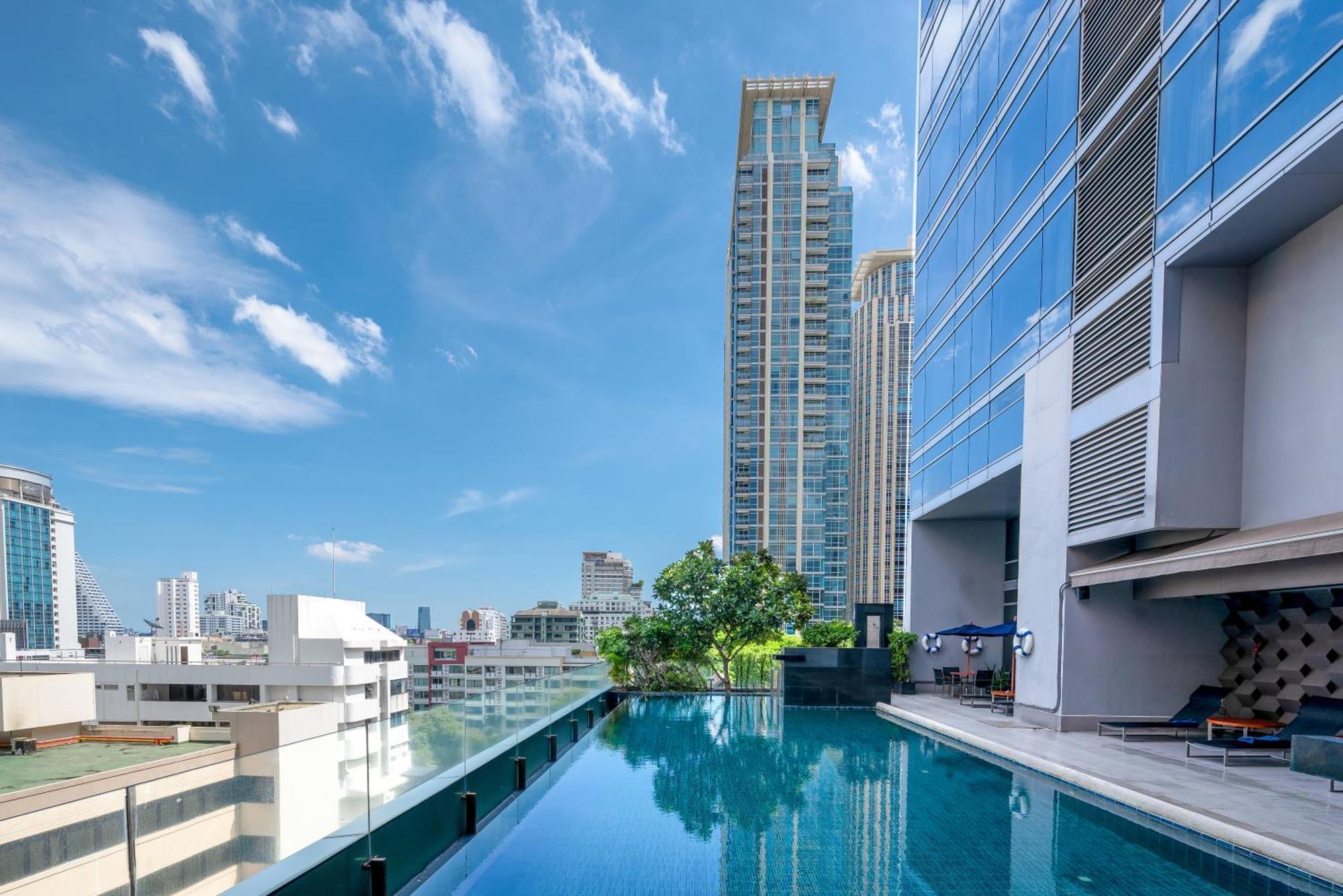 Khách sạn Four Points By Sheraton Ploenchit Sukhumvit 4*