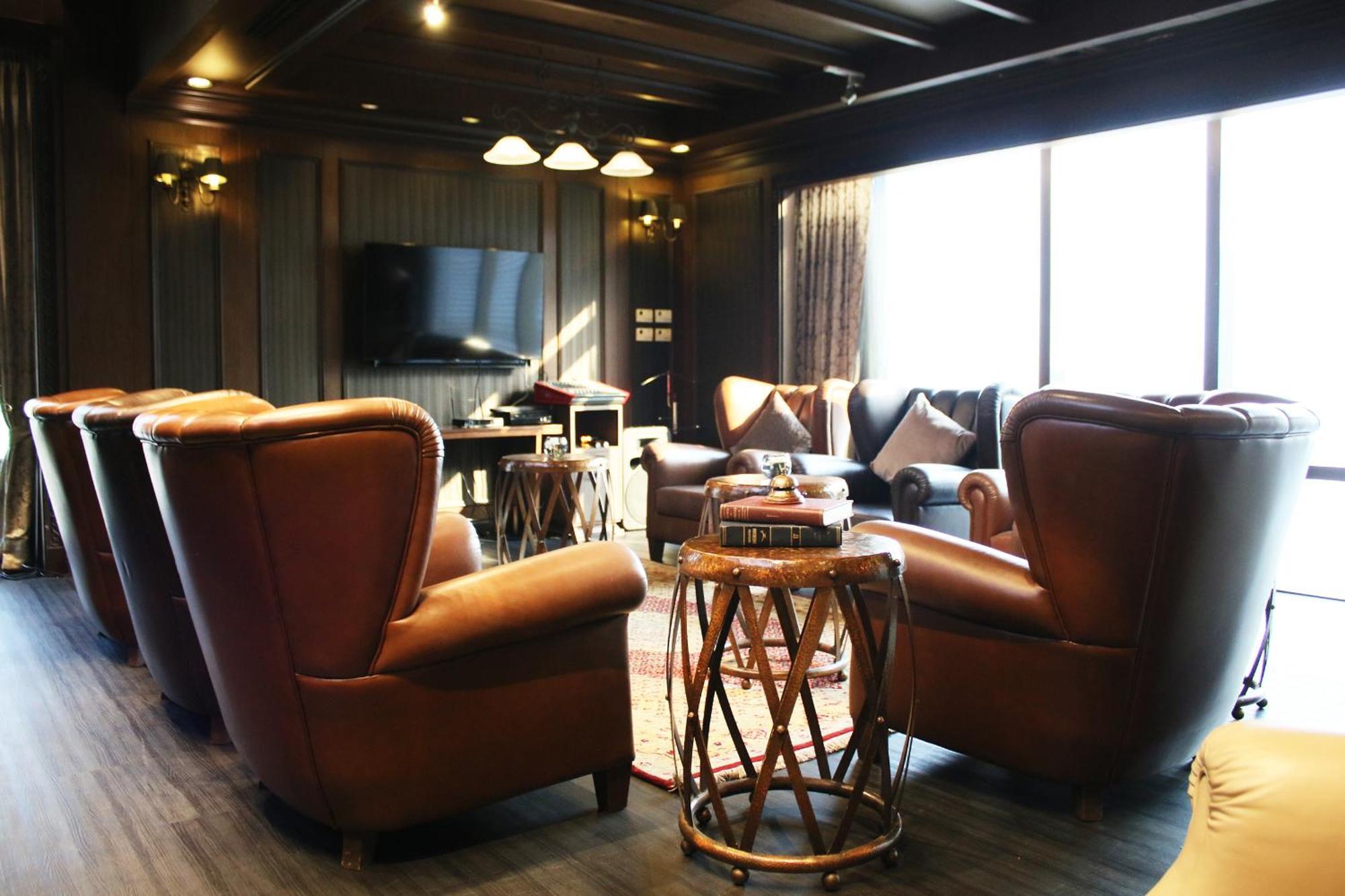 Four Points By Sheraton Ploenchit Sukhumvit , Phloen Chit Station Hotel