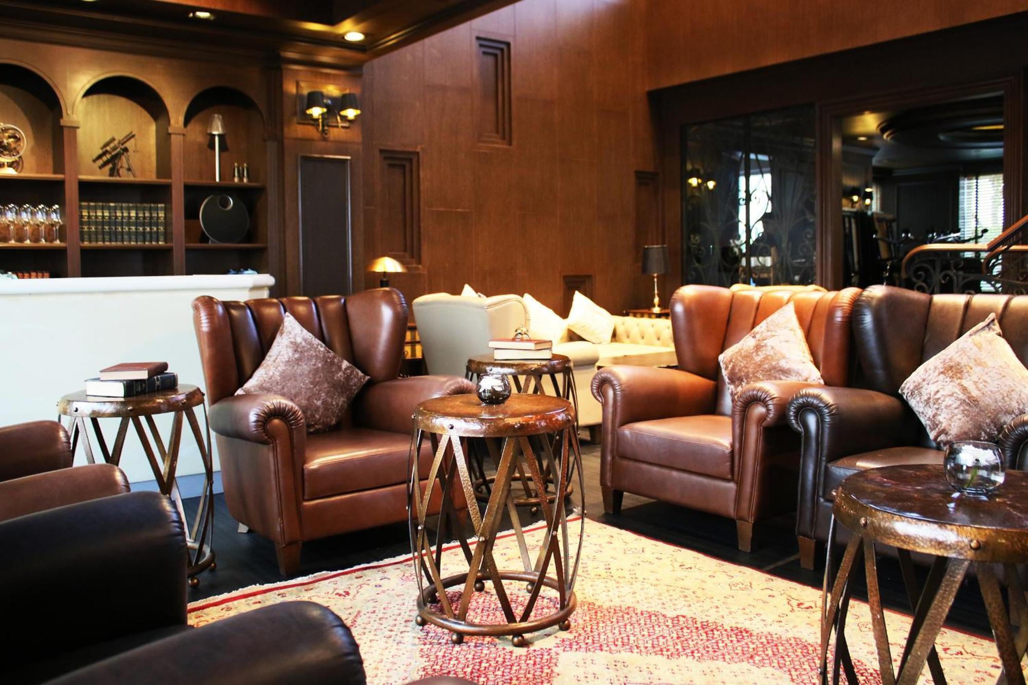 Hotel Four Points By Sheraton Ploenchit Sukhumvit , Phloen Chit Station